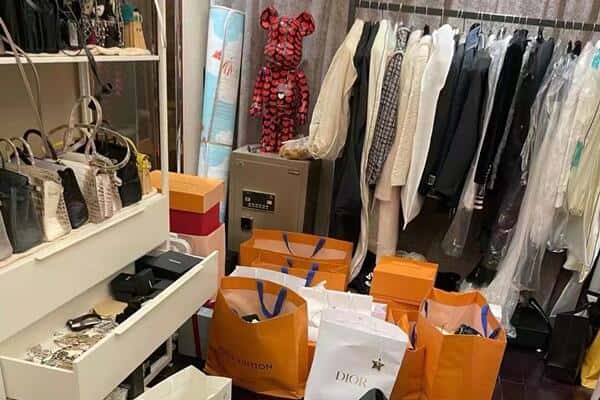 巴音郭楞州且末县回收一线品牌衣服